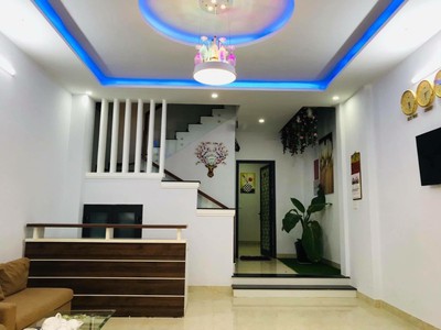 Nhà 4 tầng dòng tiền an thượng 38 cần bán nhanh 4