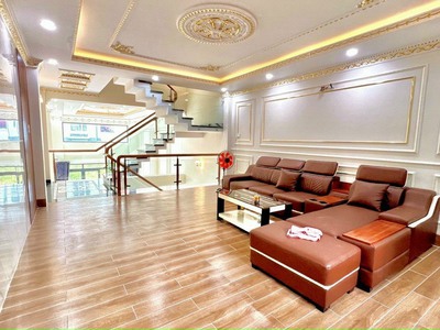 Xe gia đình còn mới đến 99% 1455