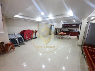 N784. cho thuê nhà ngõ lạch tray 2 phòng ngủ đồ cơ bản 4