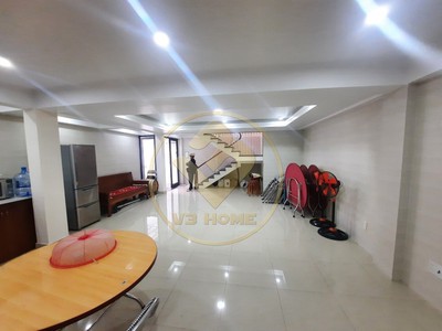 N784. cho thuê nhà ngõ lạch tray 2 phòng ngủ đồ cơ bản 1