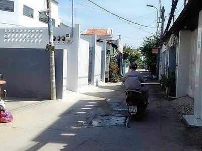 Chủ ngộp bank bán lô đất rẻ nhất khu vực q2 , hẻm ba gác đường 30 phường cát lái , diện tích 53 m2, 3