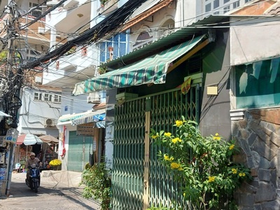 Bán nhà trong Hẻm tại Quận 7, xe hơi vào nhà, chỉ vài phút đến trung tâm Quận 1 1