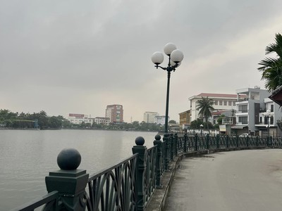 Bán đất mặt hồ Bình Minh, khu Máy Sứ, ph Phạm Ngũ Lão, TP HD, 78m2, mt 6m, view đẹp 2