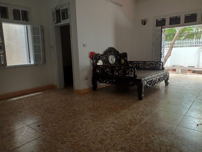 Bán biệt thự lạc long quân, tây hồ. 276m2  mt18  giá 46 tỷ. phương 4