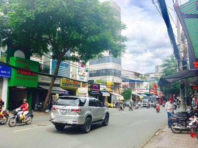 Chính chủ cho thuê nhà nguyên căn mặt tiền số nhà 212 đường d5, phường 25, quận bình thạnh, tp hồ 0