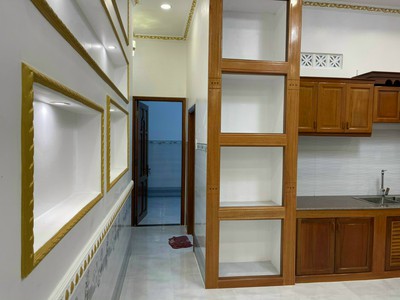 Bán nhà mới 2 tấm, cao cấp, cách đường đinh tiên hoàng 70m, vĩnh long 3