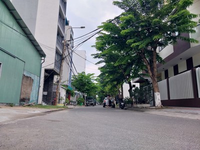 Cần bán nhà lô góc 2 mt ngay trần hưng đạo. quận sơn trà. đà nẵng. 3 tầng. 5pn. 0