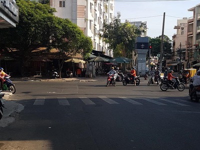 Bán nhà mt đường tuệ tĩnh, q11, 36m2, 2.5x15, 3 tầng, chỉ 3.85 tỷ tl chính chủ. 1