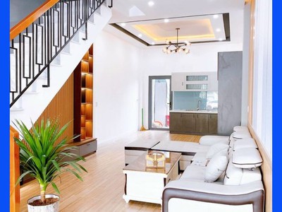 Nhà phố mới xây kiên cố, sổ hồng đầy đủ, 6 tỷ 500 2