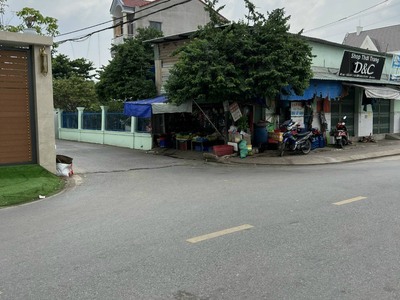 Đất chính chủ đẹp   quận 9  155 m 45triệu/m2  thiện chí thương lượng 1
