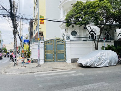 Cho thuê mặt bằng kinh doanh, View biệt thự đẹp, 2 mặt tiền Q.Tân Phú 14