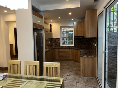 Chính chủ cho thuê nhà 3 tầng, Quảng An, Tây Hô, HN  ngay cổng phủ 7