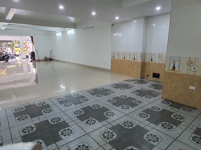 Cho thuê nhà kinh doanh tại Vĩnh yên, Vĩnh Phúc. DT 150m2. giá 6 triệu. 1