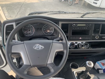Xe tải Hyundai EX8 GTL 7 tấn thùng  5m8 4