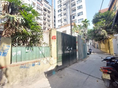 Bán 200m2 đất phố nghĩa đô, phân lô oto mt 7m view thoáng. xây ccmn chỉ 25.8 tỷ 0