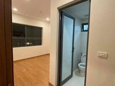 Căn hộ chung cư vinhomes symphony 2 ngủ, rộng72m2 cần bán để chuyển công tác gấp 2