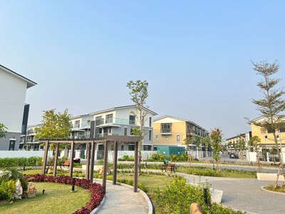      Duy Nhất 1 Căn Biệt Thự Song Lập Ven Sông Belhomes 0