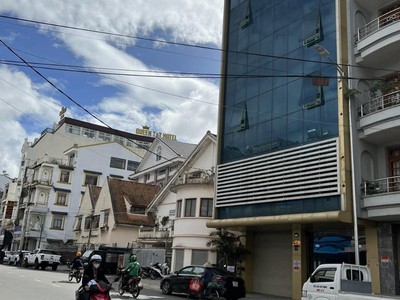 Bán khách sạn đường phan đình phùng, p.2, tp đà lạt. 0