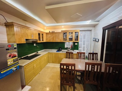 Cho thuê nguyên căn Văn Cao giá rẻ nhất thị trường , full đồ cơ bản chỉ 10 tr 0