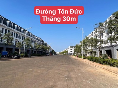 Cần chuyển nhượng 3 căn liền kề mặt tiền Tôn Đức Thắng khu đô thị Ecocity giá chỉ 5,2tỷ 0