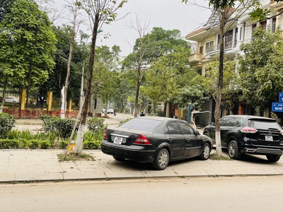 Cho thuê nhà 4 phòng ngủ tại Liên Bảo, Vĩnh yên, Vĩnh Phúc. Gía 8 triệu. 0