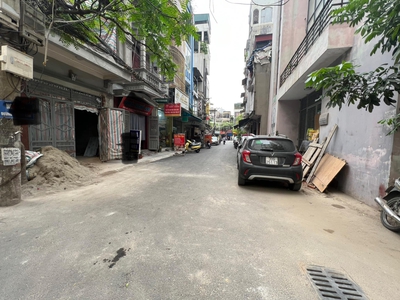 Cho thuê kho phố trương định , dt: 120m x 1tầng , giá 12tr 0