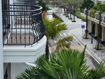 Chính chủ chà là xẻ khe  cần bán gấp biệt thự  dt 72m2 tại vinhomes ocean park văn giang hưng yên. 2
