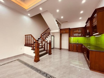 Nhà xây ở tâm huyết 4 tầng mới tinh, diện tích 50m giá 6 tỉ tại khu phân lô tái định cư cây đa 4