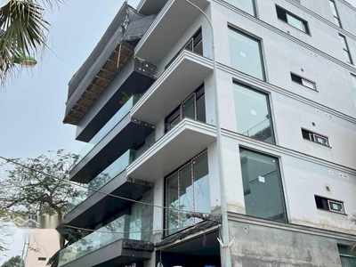 Cho thuê nhà mới làm CHDV Đình Thôn 120m2 x 7T, 24 phòng, 1 mặt bằng kd 0