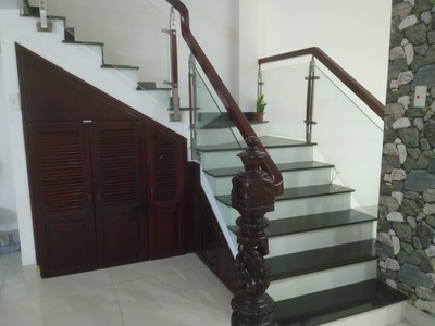 Bán nhà lô góc 8x10m - dòng tiền 20 triệu/ tháng - 3 tỷ hơn hạ chào 500 triệu - giá mới ngày 13-04 0
