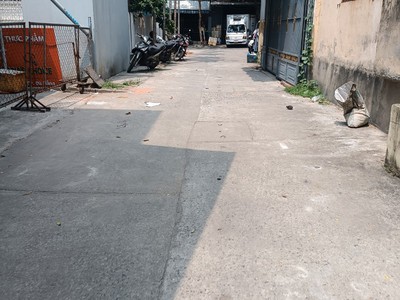 Nhà 80m2 xây 3 tầng đường nhựa nguyễn đức trung 2,x tỷ 1