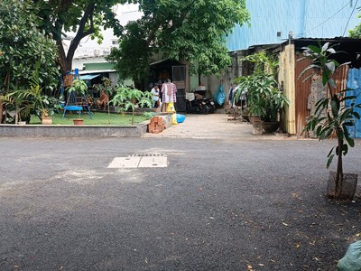 Nhà 80m2 xây 3 tầng đường nhựa nguyễn đức trung 2,x tỷ 0
