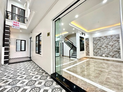 Một căn nhà xây mới 4 tầng ngõ cực nông, diện tích 46m, mới tinh sang xịn giá 2.7 tỉ tại thư trung 0