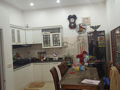 Bán nhà 46m x 3 tầng ngõ 46 lạch tray thông hàng kênh giá vô địch chỉ 2.2 tỉ nhà đẹp 2