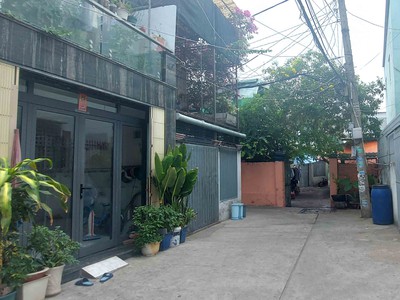 Chính chủ định cư nước ngoài bán gấp nhà 80m2, hẻm xe hơi phạm văn đồng linh tây thủ đức 3pn, mới 1