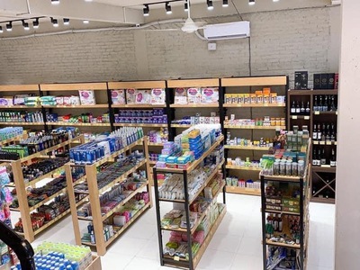 TUYỂN Nam Nữ làm kho cho siêu thị mini mart 0