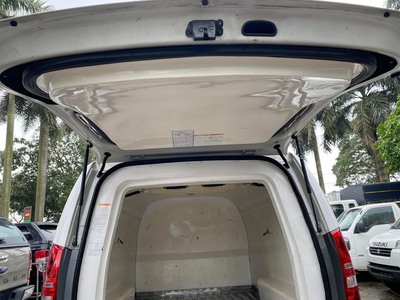 Bán xe starex tải van đông lạnh 3 chỗ,số tự động,đời 2013,đăng ký 2017 11