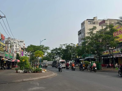 Bán nhà đồng đen tân bình 3 tầng, 5.7x19, 107m2, chỉ 15 tỷ 98 0