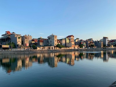Nhà phố ngọc lâm, sát đường hồng tiền, view hồ 0