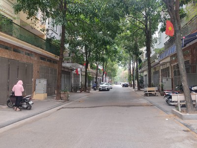 Hot hot bán biệt thự văn phú hà đông 180m giá nhỉnh 19 tỷ- đường đep - vỉa hè rộng 1