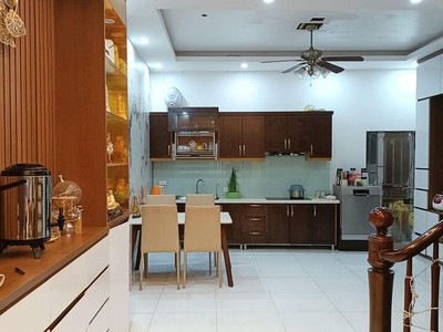 Chính chủ bán nhà phố ao sen, 50m2 x 4 t.  kinh doanh đình - ngõ thông 2 ô tô tránh. 1