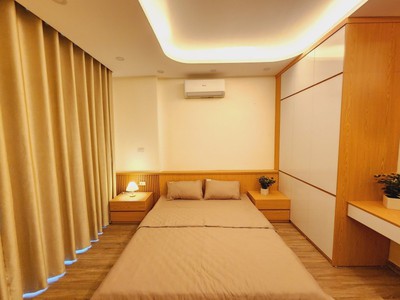 Nhà mới xây 5 tầng phố trạm, tài chính nhỏ 2