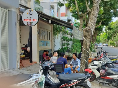 Quận 7, sang quán cafe mb thoáng , vỉa hè ngang 7m , kdc an phú hưng , f. tân phong, liên hệ: 0