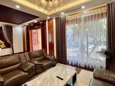 Bán bt an hưng , hà đông .  dt 308m2, 4 tầng, mt 12m . giá 52 tỷ có thương lượng. 0