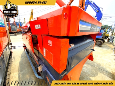 Máy cắt lúa, máy gặt lúa kubota r1-451 xe cơ giới vinh đức hotline: 083.38.90909 2