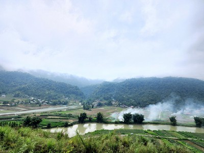 Đất nền hà giang giá rẻ. bán gần 1000m2 view sông miện 1