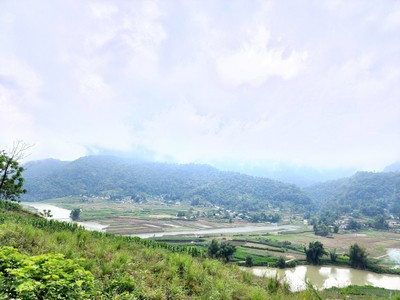 Đất nền hà giang giá rẻ. bán gần 1000m2 view sông miện 3