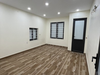 Chỉ 2 tỷ có ngay căn nhà dân xây độc lập 46m x 3t thiết kế hiên đại, chắc chắn tại đằng hải 2