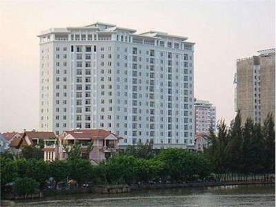 Cần Cho thuê căn hộ Hồng Lĩnh Plaza, H.Bc, Dt : 80 m2, 2PN, Giá : 7 trth 0