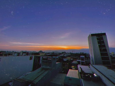 Cho thuê nhà 5 tầng Mặt tiền đường Lớn Ngay gần Núi Thành và Đường 2-9 . Đà Nẵng 0